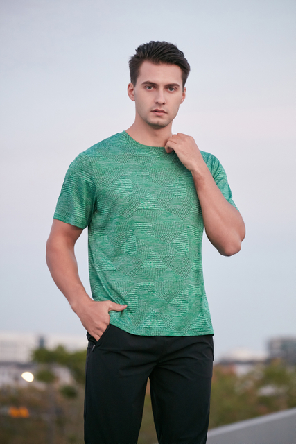 Men's Gym Tees Breathable Fitness Running Short T Shirt